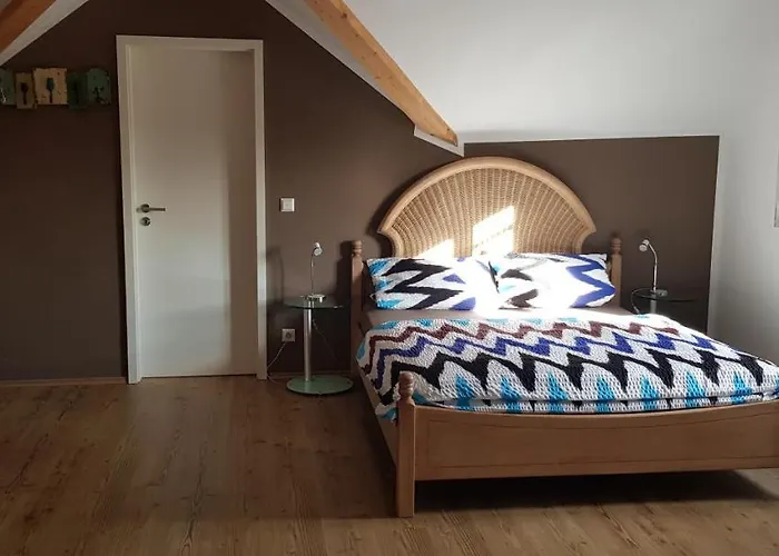 Weingut Schunck * Лайнсвайлер